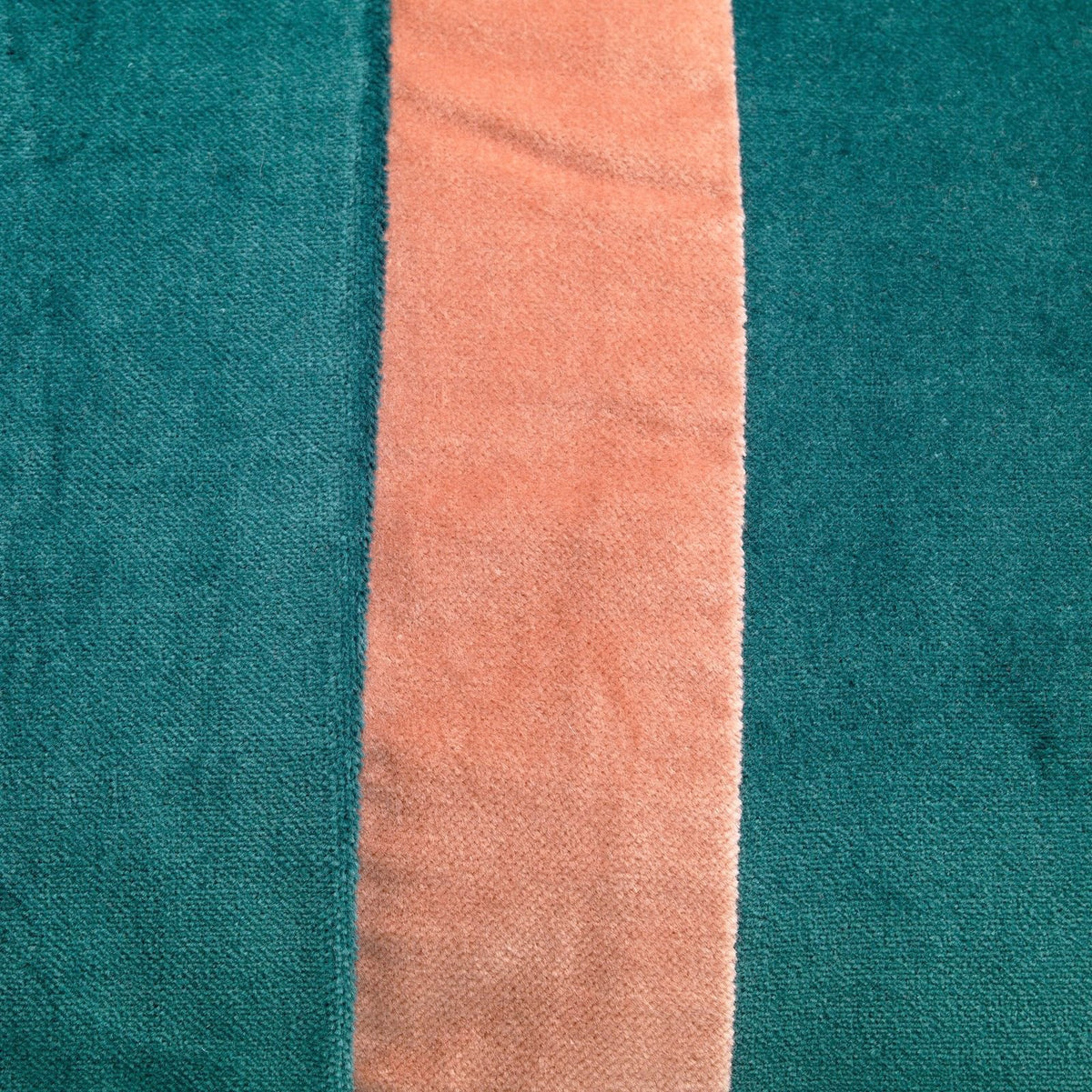 Dutch Decor Pippa - Kussen 30x50 cm - Alsemgroen - Fluweel - Groen