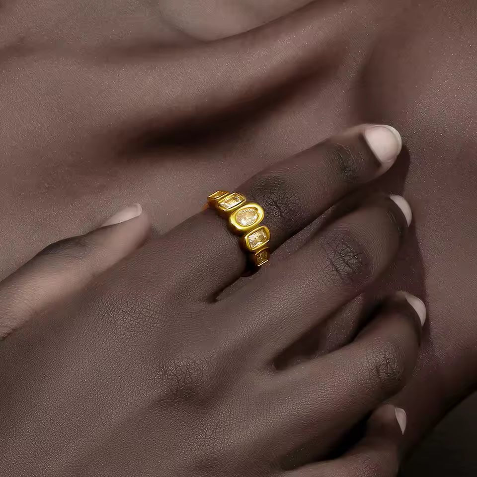 Zippora -ring