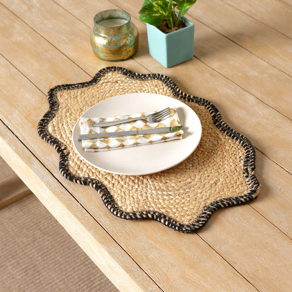 Houtskooljute placemat – geschulpte rand – decor voor tafeldecoratie