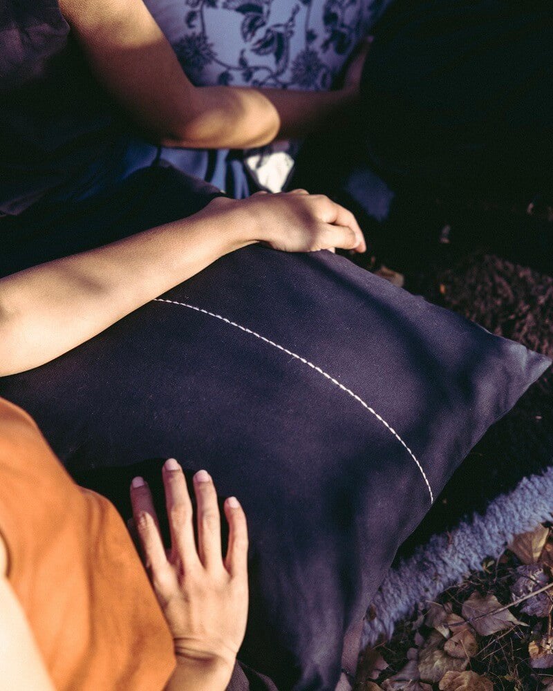 Nakpo | Zwarte contrasterende kussenhoes