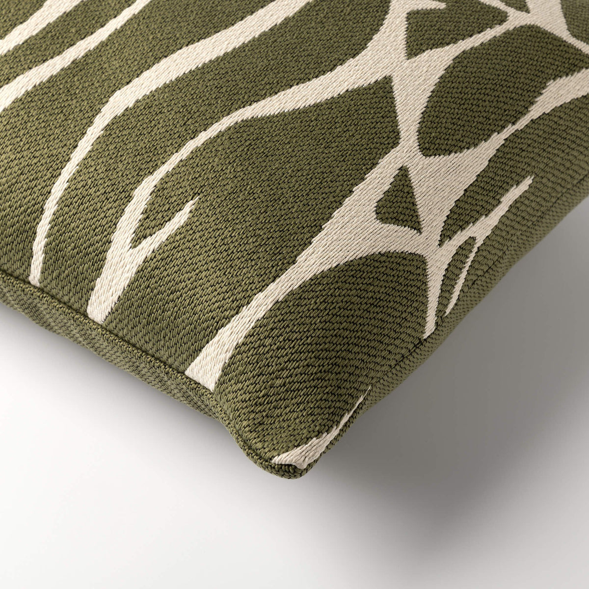 Dutch Decor Eden - Outdoor Cushion 45x45 cm - Mayfly - Green