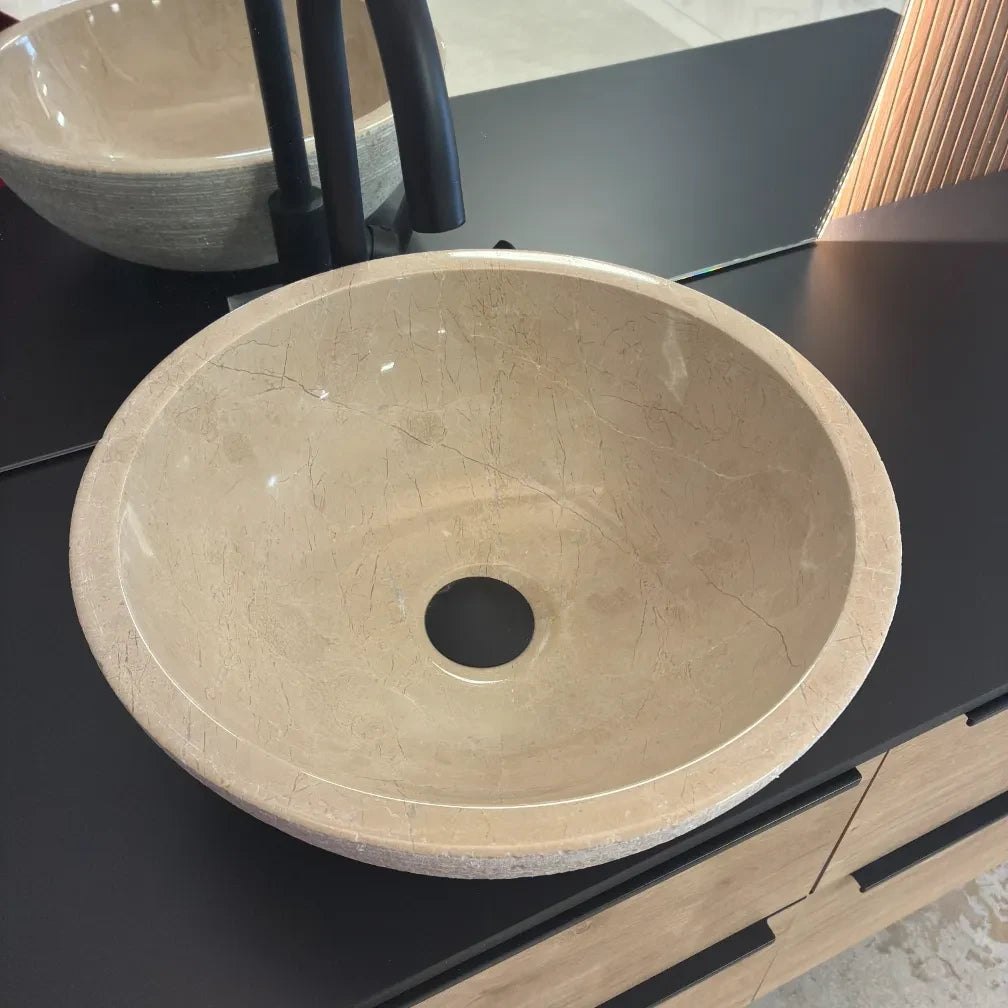Beige marmeren wastafel