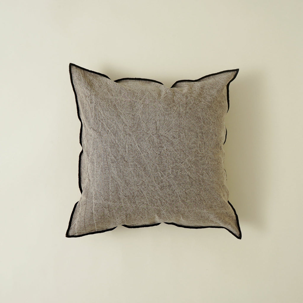 Handgemaakt beige katoenen linnen gevuld kussen – Elegant decoratief sierkussen voor bank en slaapkamer