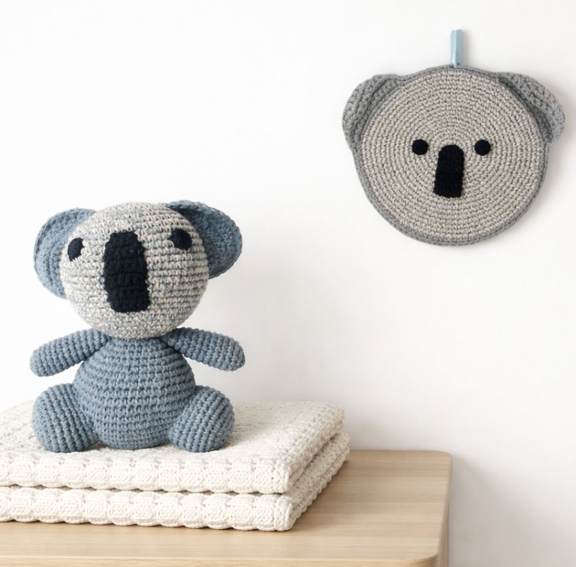 Luna-Leena Koala cadeauhanger - grijs gemêleerd - biologisch katoen - hand gehaakt in Nepal