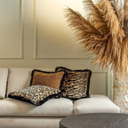 Elisabeth | Kussen | 45x45 cm tabak Brown | Bruin | Velvet | Doten | Hoii | Met luxe binnenkussen