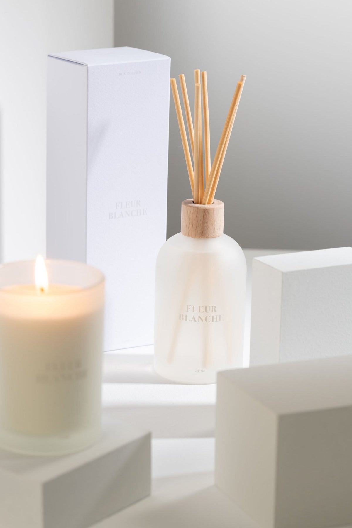 J -linie Geurolie Essentiële overeenkomsten - Witte bloem - Wit - 550 ml