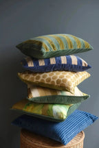Kussenhoes | Bloom Olive Velvet kussenhoes van Sanctuary Living
