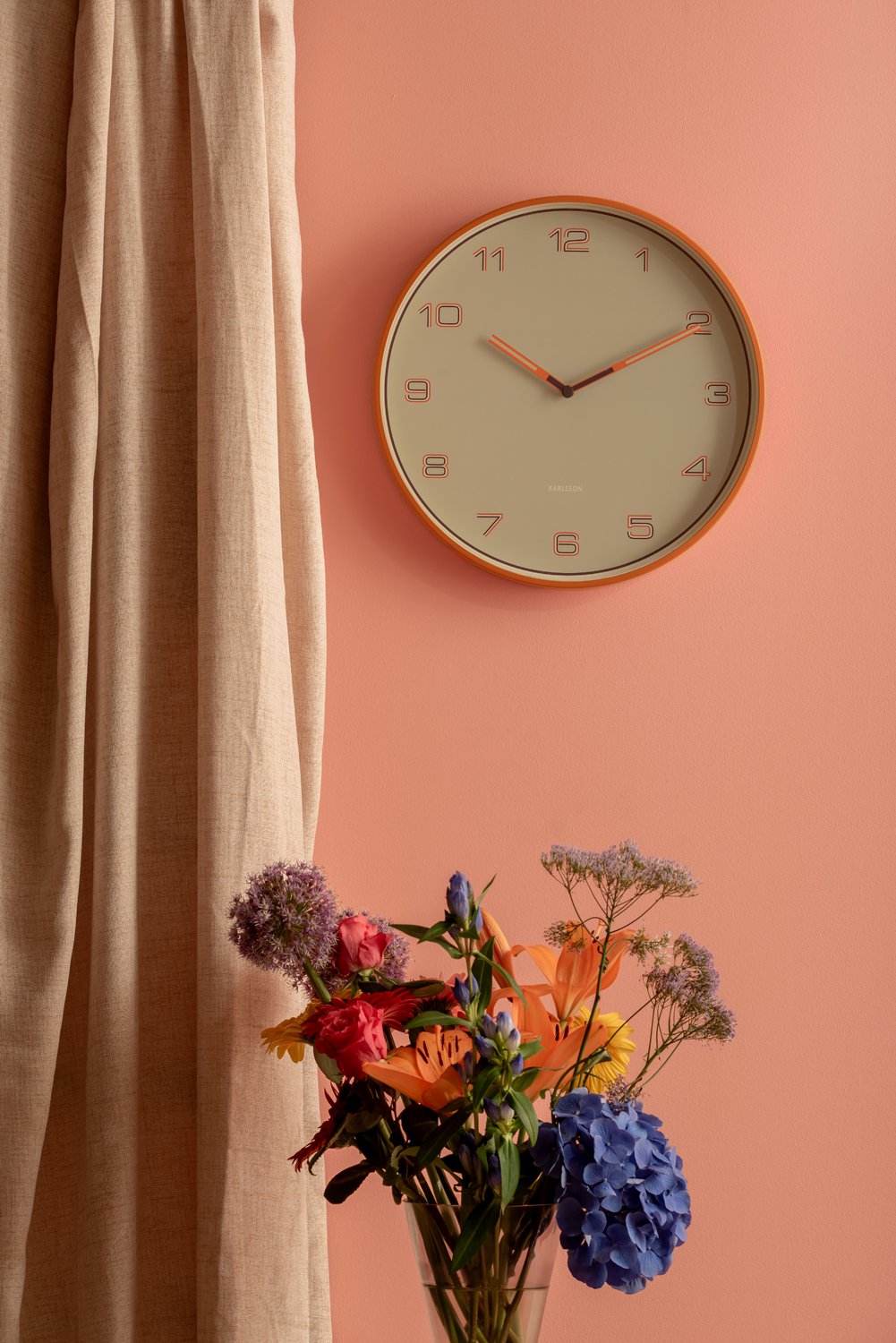 Wandklok bekleed cijfers