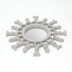 Sunburst houten spiegel met metallic afwerking – sculpturaal wandaccent