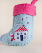 Kerstornament | Geborduurde viltkous Happy Home