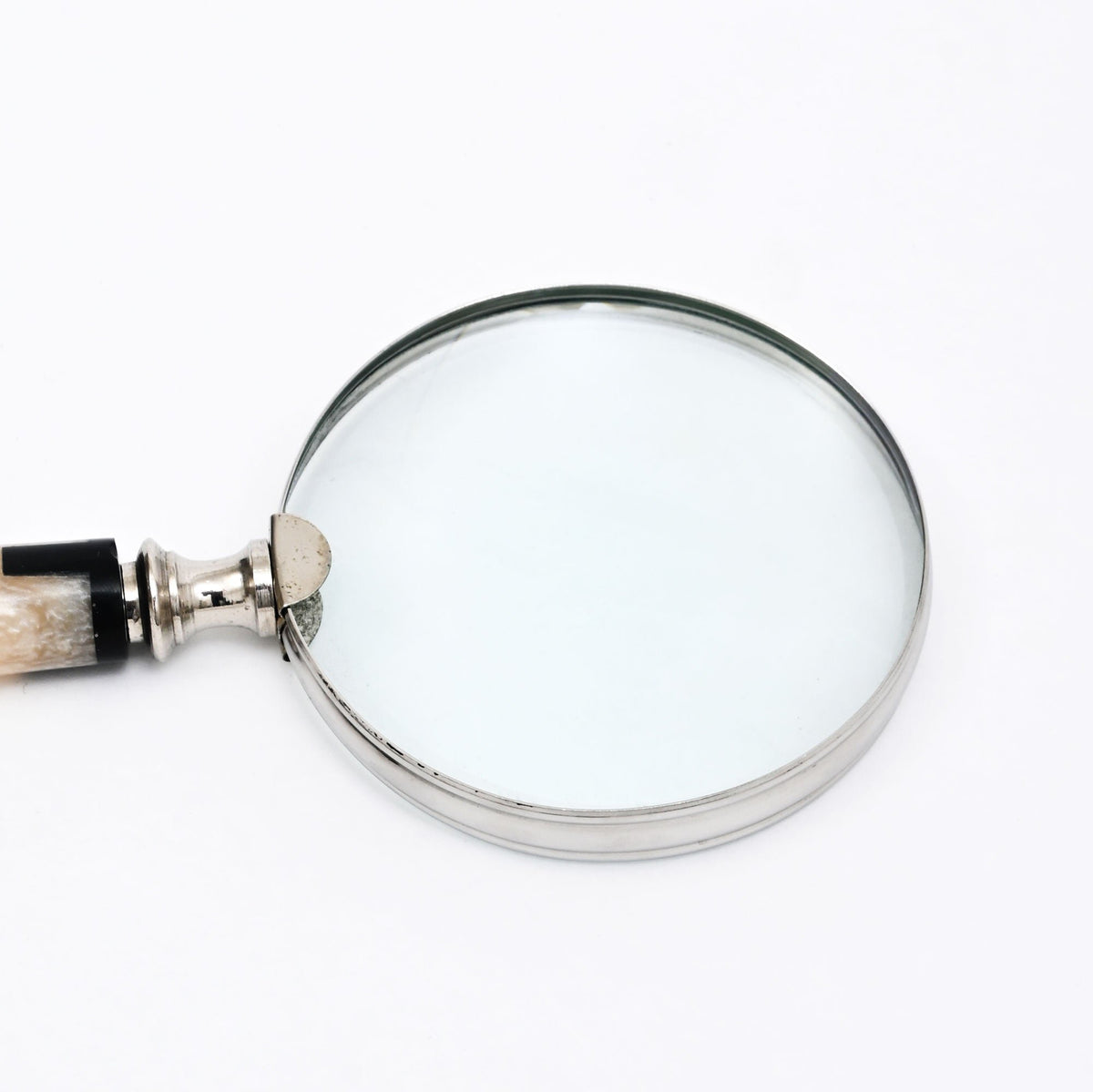 Decoratief vergrootglas – zwart-wit handvat