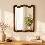 Soft Wave wandspiegel in massief mangohouten frame 75x100 cm