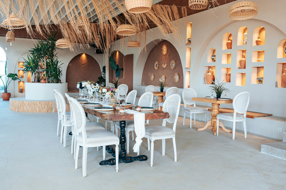 Ibiza bezoeken. Plekken waar je naar verlangt, originele recepten en insidertips