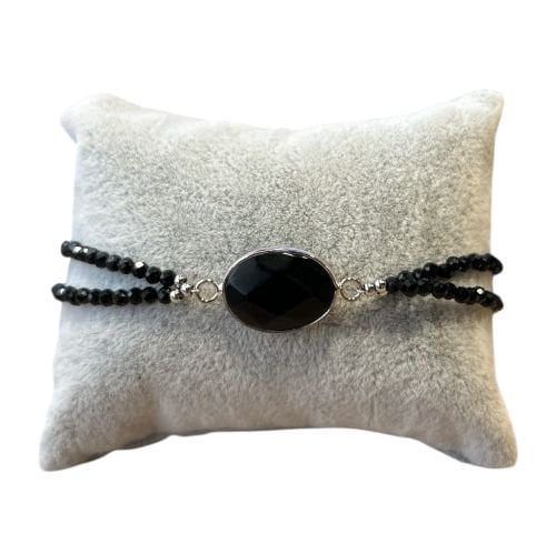 Damesarmband Onyx facet met Onyx connector kraal