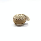 Bambu doosje met kraaltjes en kauri schelpen