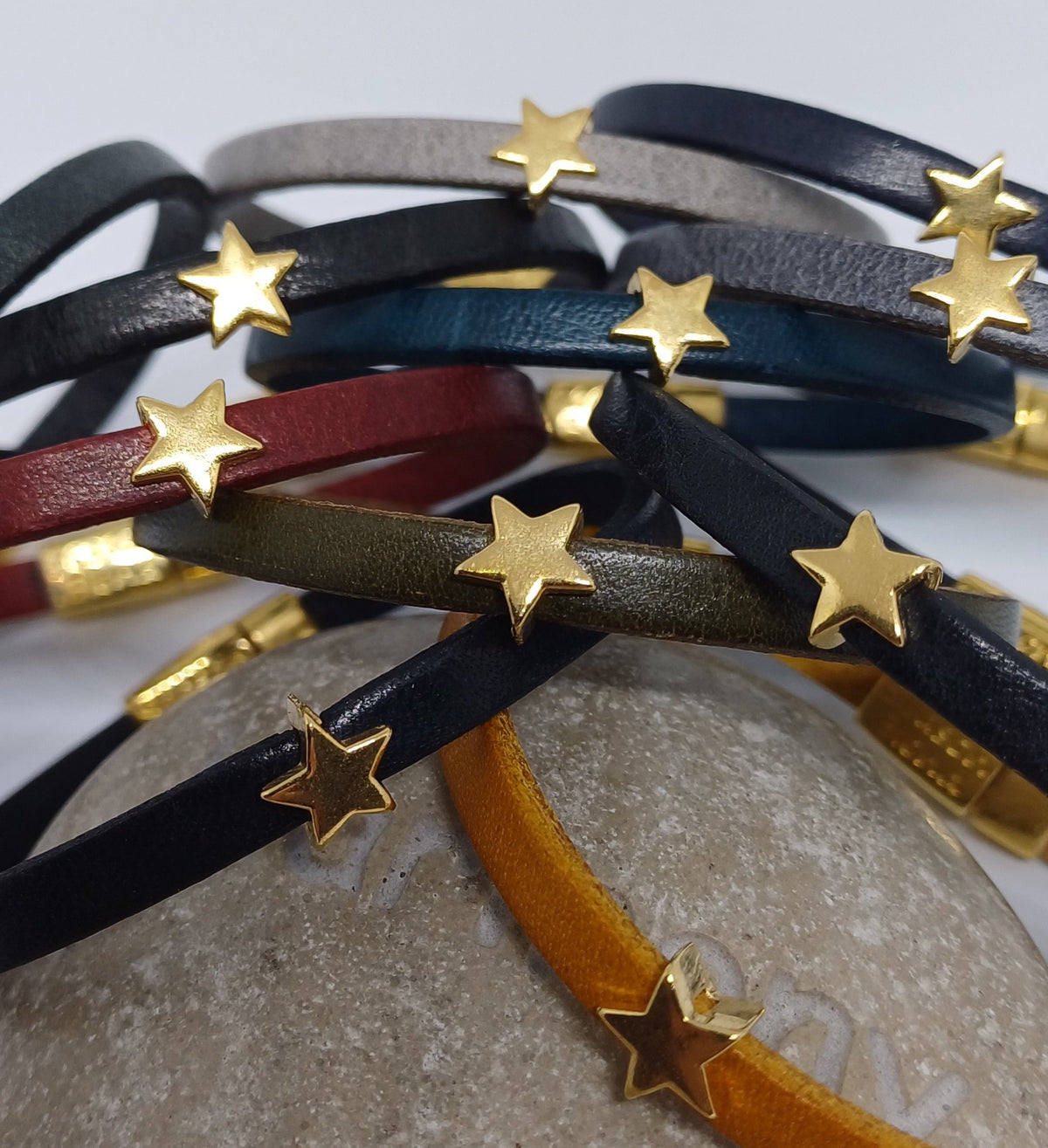 Semplice leren armband tiny star 24K verguld