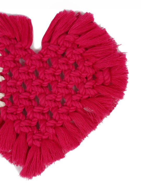 Tweekleurige hartvormige onderzetters – macrame geweven textiel – set van 2