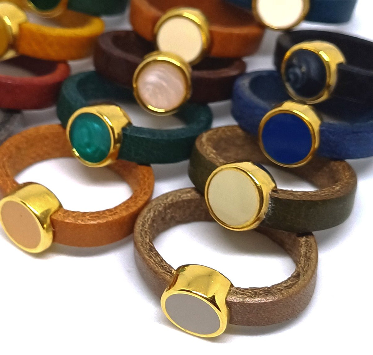 Leren ringen emaille ronde setting (10 stuks)