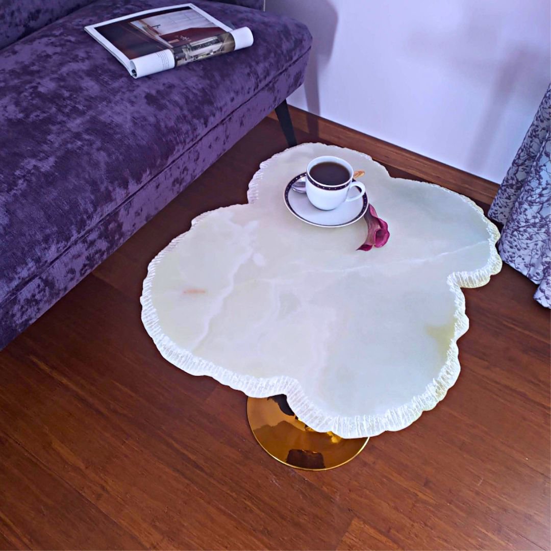 Tulpentafel in witte onyx