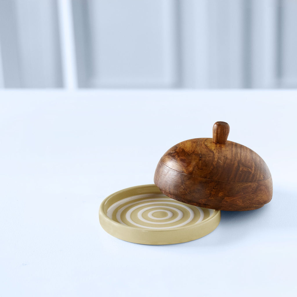 Keramische botervloot mangohouten deksel - gele streep - keukendecor