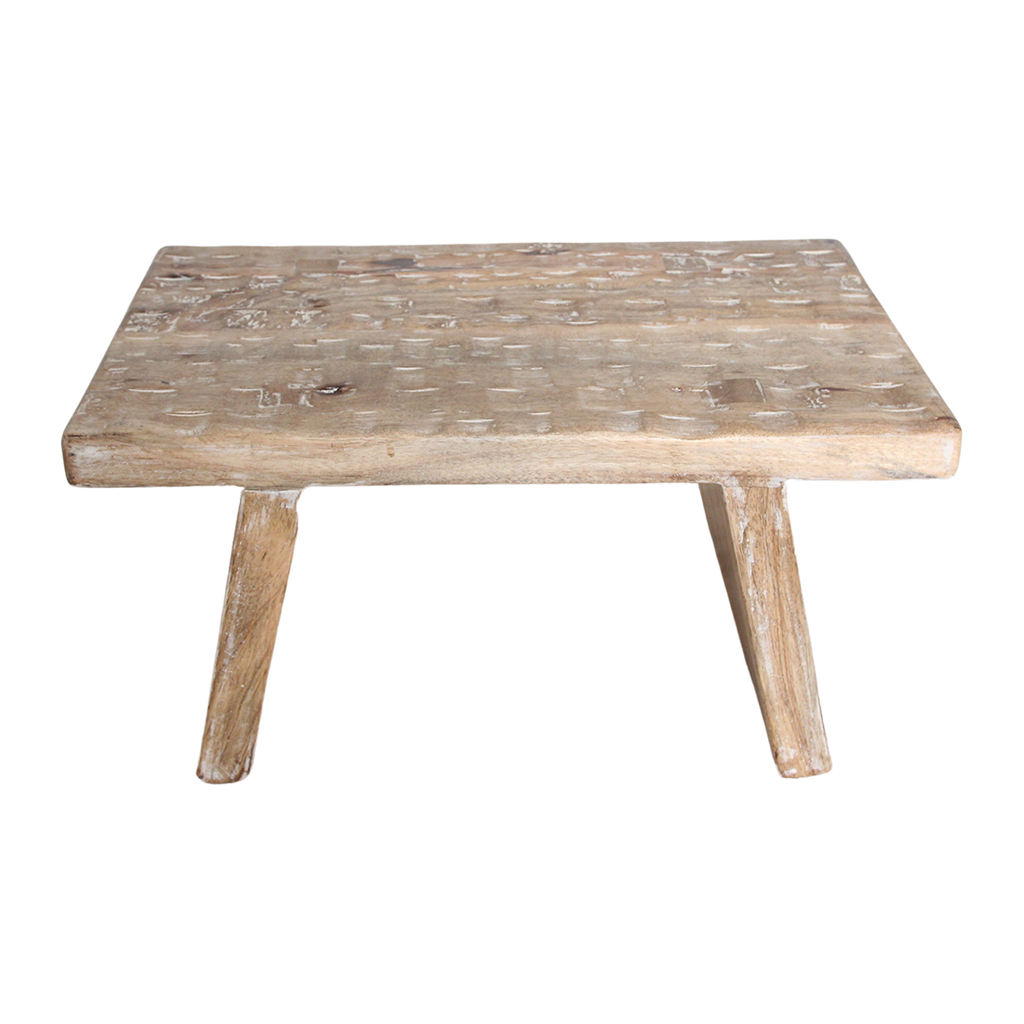Stool chisseled top natural