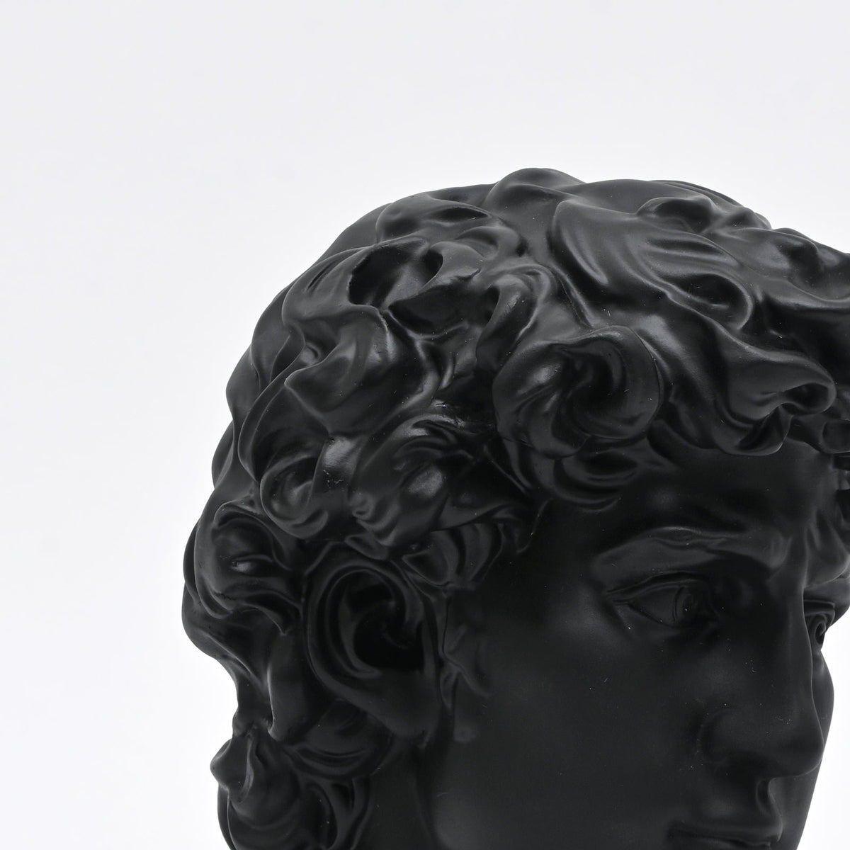 Black David Bust Statue – Klassiek geïnspireerd decoratief beeldhouwwerk voor tafelblad-styling