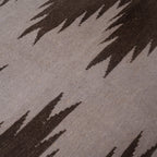 Geometrisch vloerkleed – handgeweven wollen katoen-bruine Ikkat