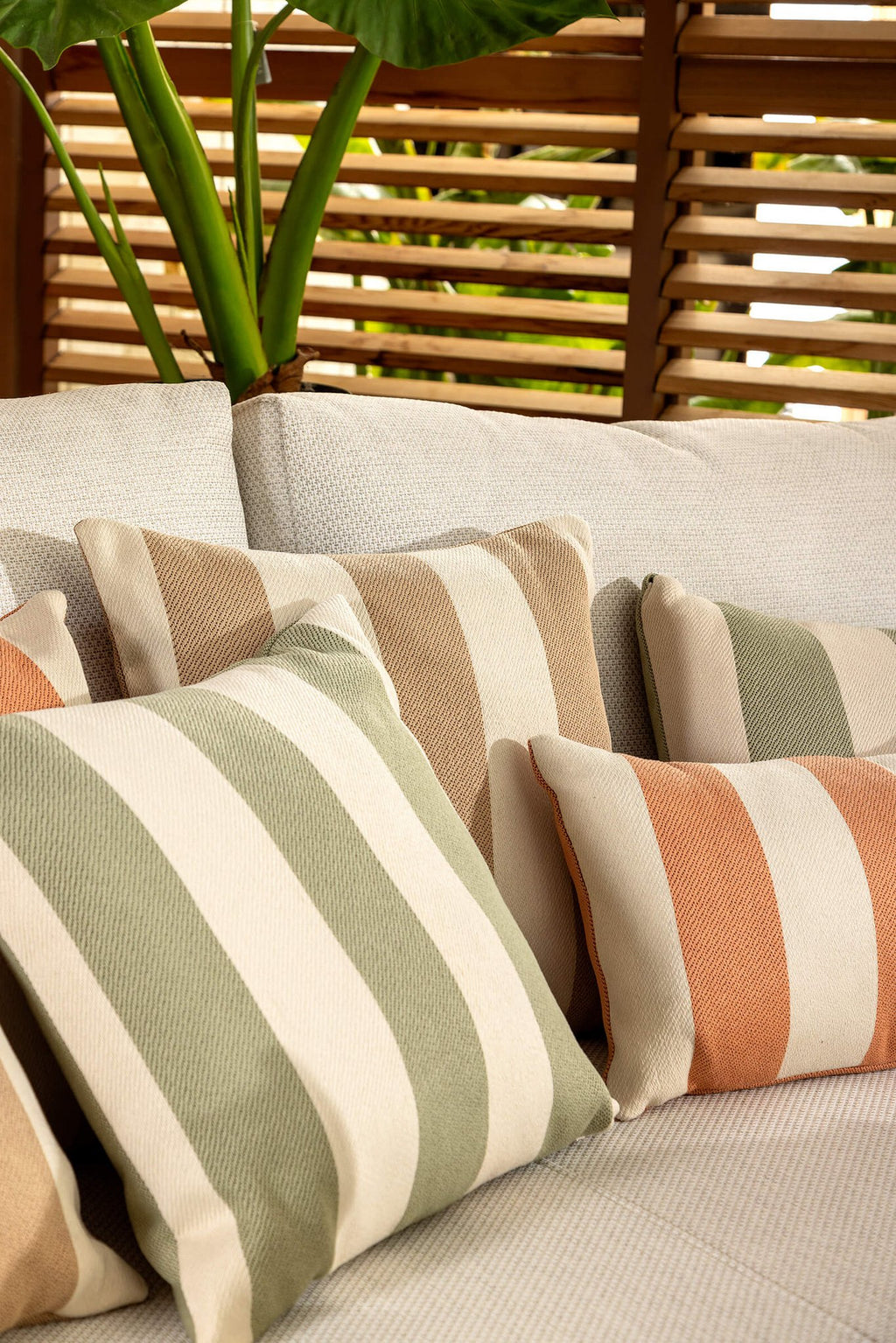 Nederlands decor Cyrus - Buitenkussen 30x50 cm - Ierse crème - Beige