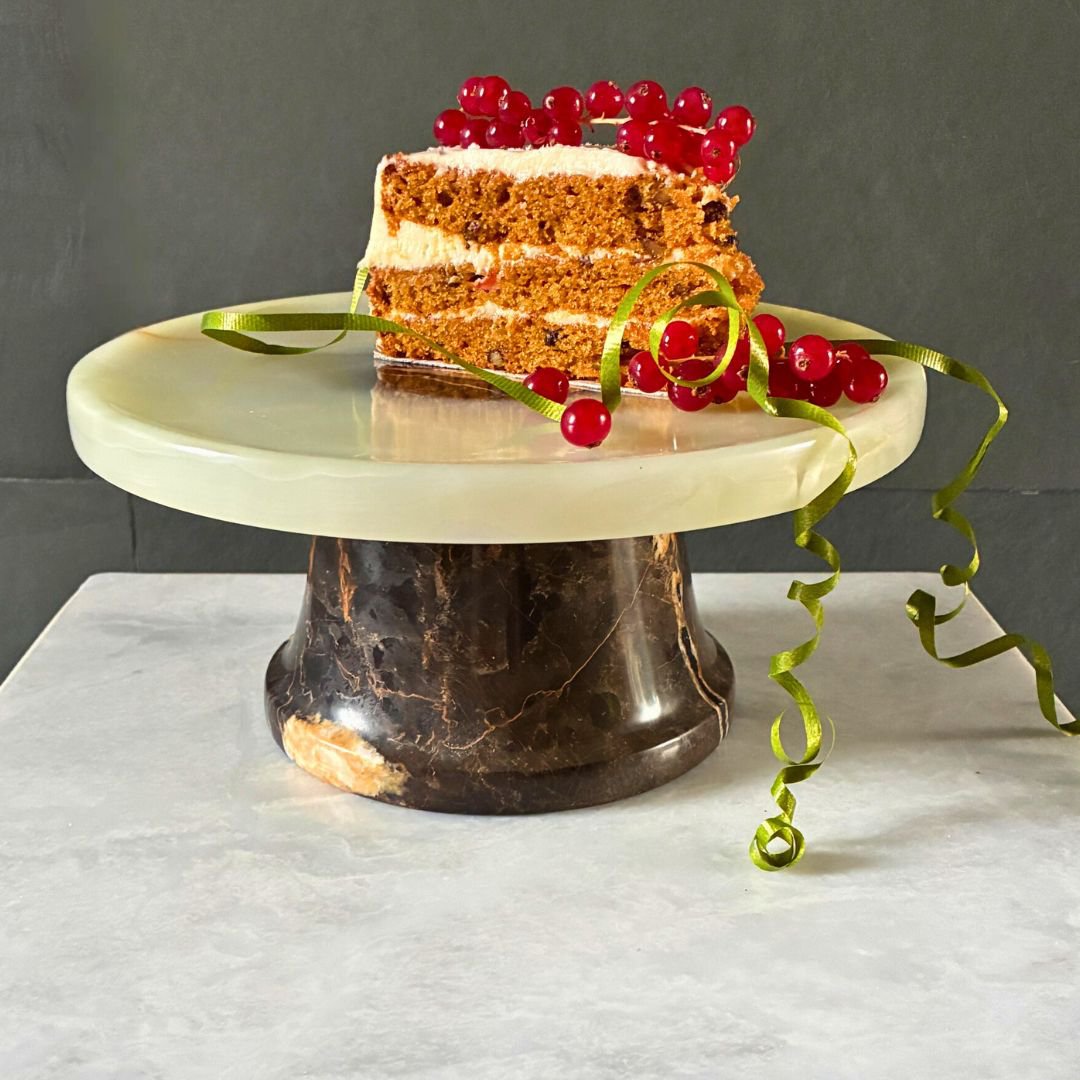 Cake stand