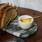 Grijs marmeren ontbijtdienblad - Toaststandaard met goudaccenten
