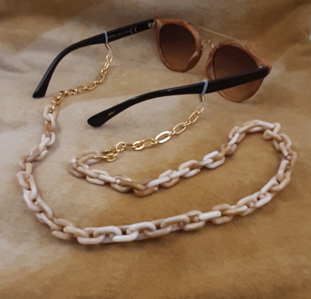 Brillenkoord acrylic chain verguld