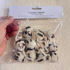 Luna -Leena Garland POM POM Leopard - L 2M - 100% zachte wol - handgemaakt in Nepal