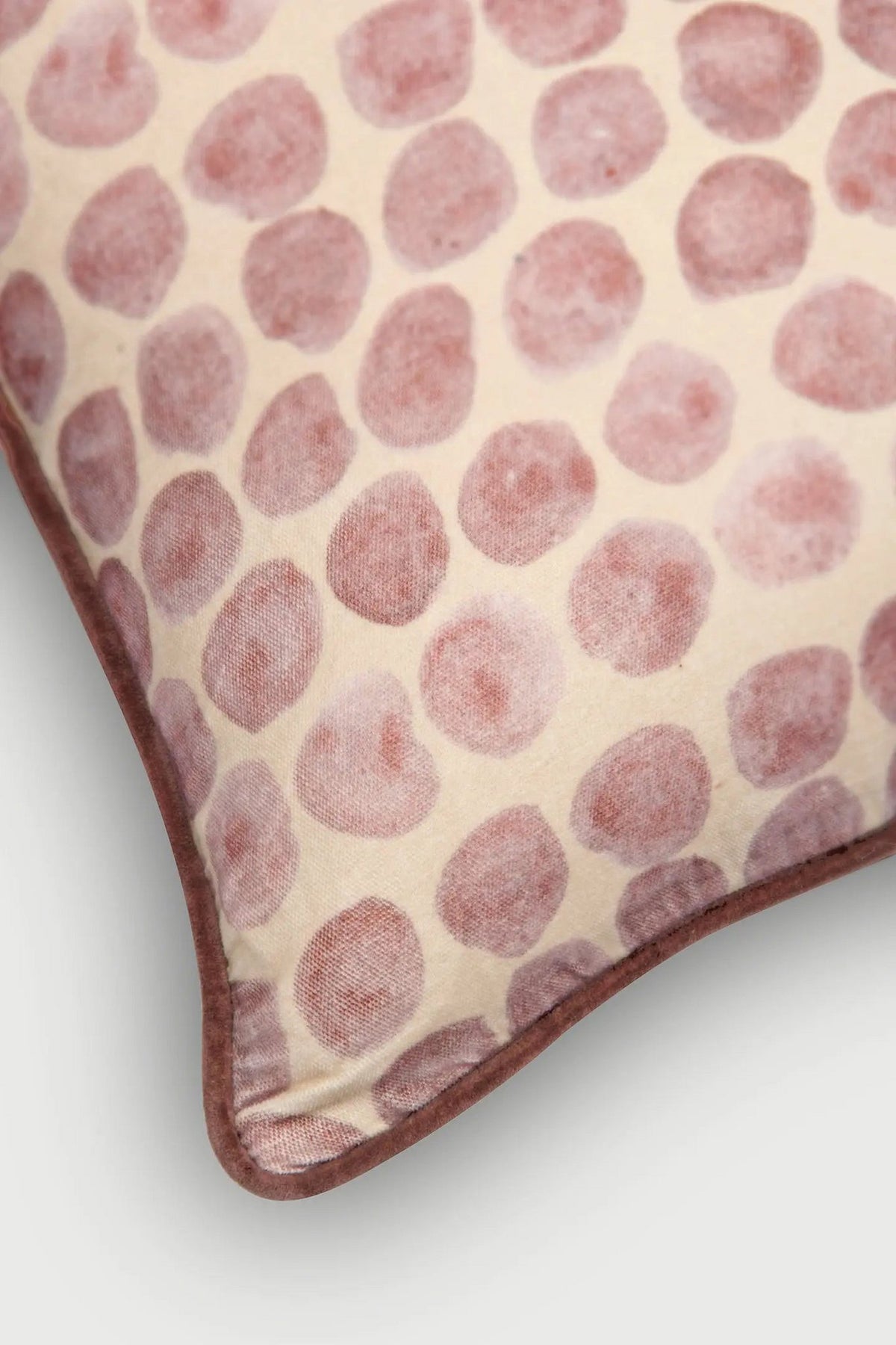 Kussenhoes | Polka Dot lavendel fluwelen kussenhoes van Sanctuary Living