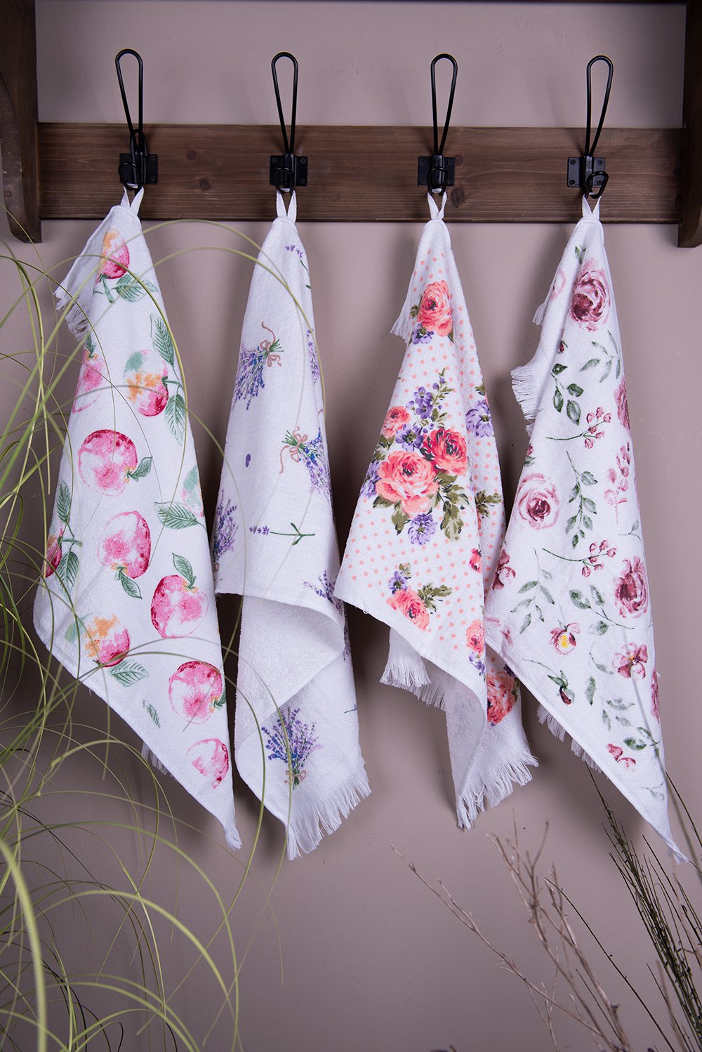 GASTENDEoekje 40x66 cm Roze wit Katoen Rozen toilet Handdoek