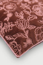 Kussenhoes | Rosabelle Chintz Berry kussenhoes van Sanctuary Living