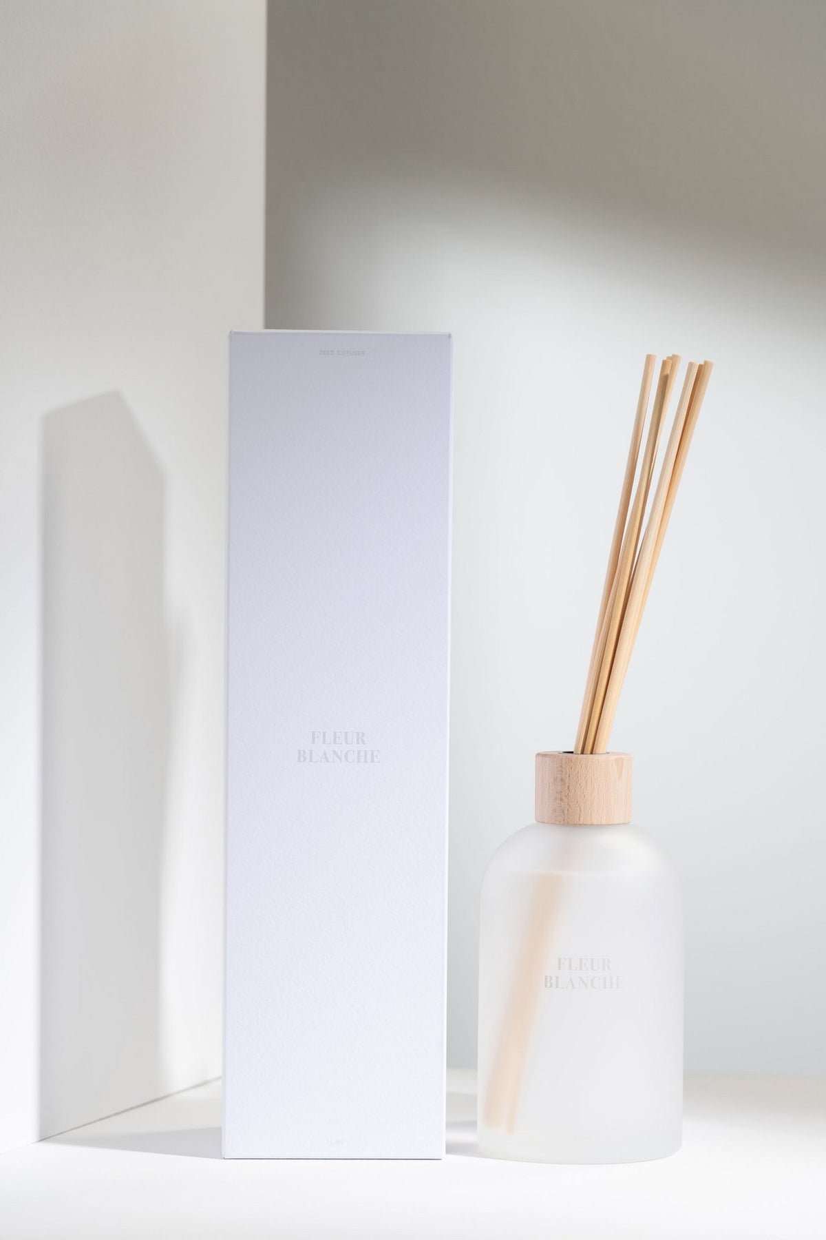J -linie Geurolie Essentiële overeenkomsten - Witte bloem - Wit - 550 ml