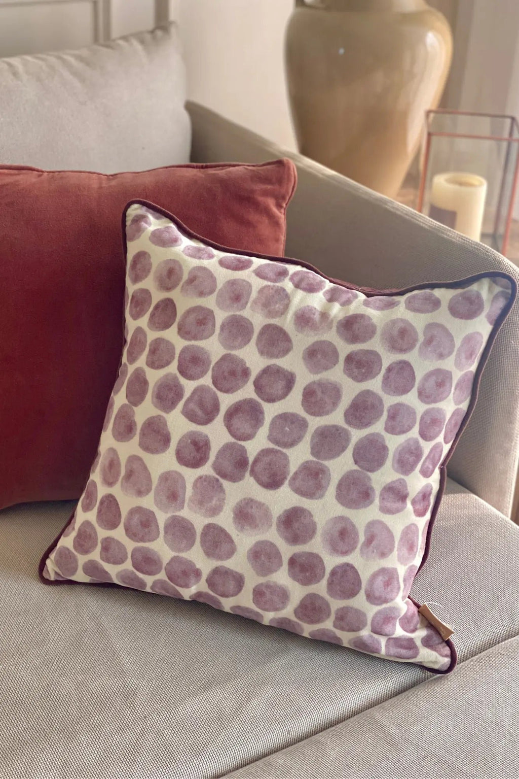 Kussenhoes | Polka Dot lavendel fluwelen kussenhoes van Sanctuary Living