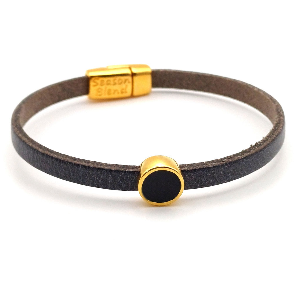 Leren armband met ronde emaille schuifregelaar