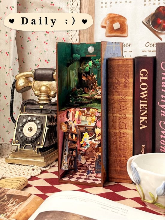Tonecheer, DIY Book Nook, Alice in Wonderland Bookend, TQ128, 18x8x24,5cm