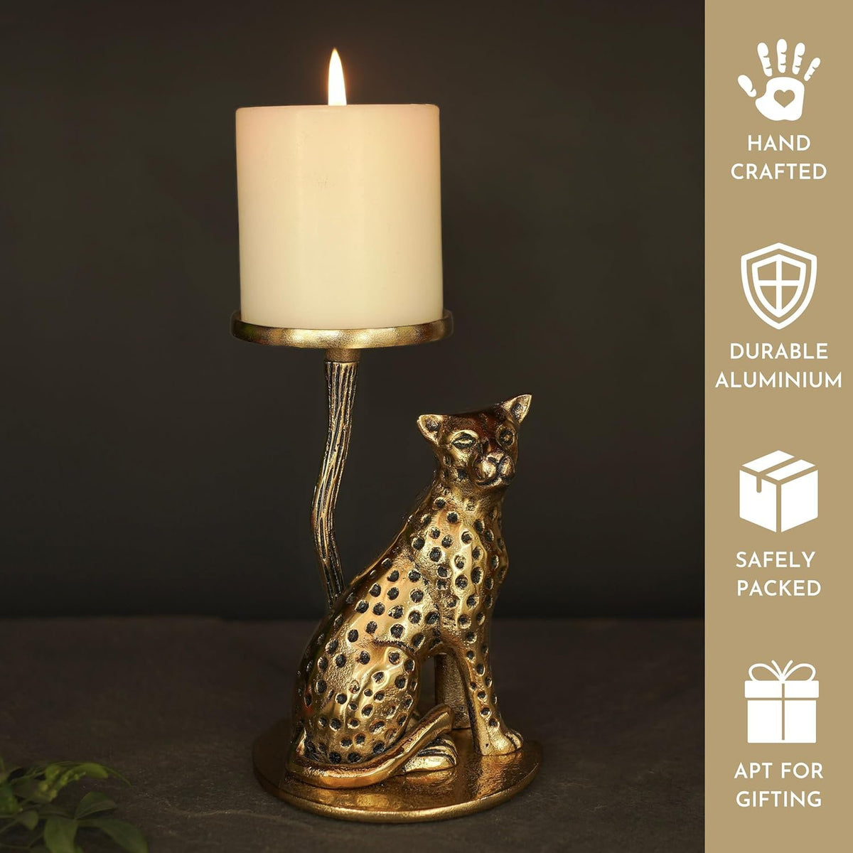 Staande kaarshouder – aluminium messing afwerking Jaguar – H 16,5 cm tafelbladdecor