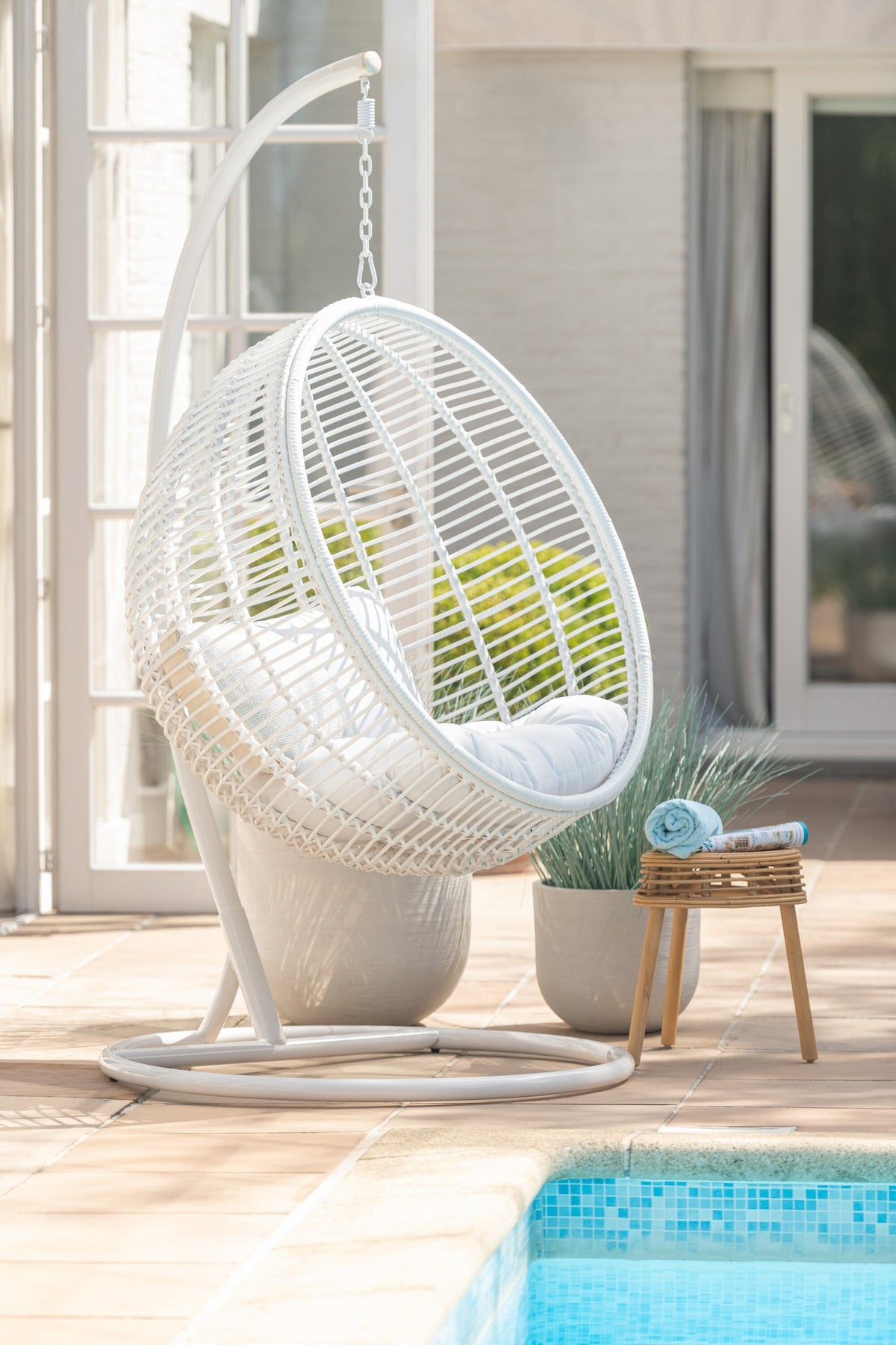 J-Line hangstoel Rond - staal - wit