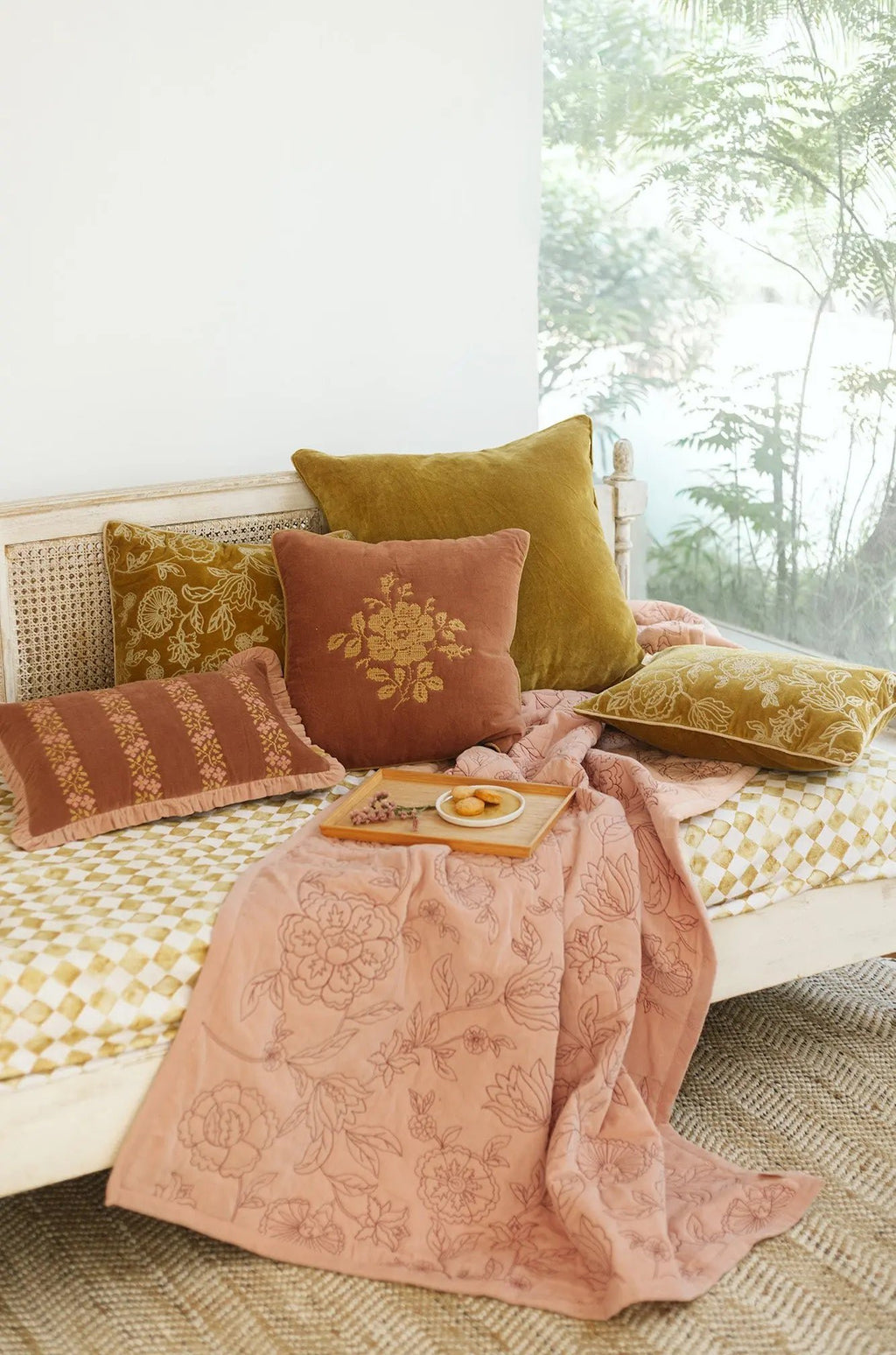 Kussenhoes | Camellia Rabarber Cross Stitch Kussenhoes van Sanctuary Living