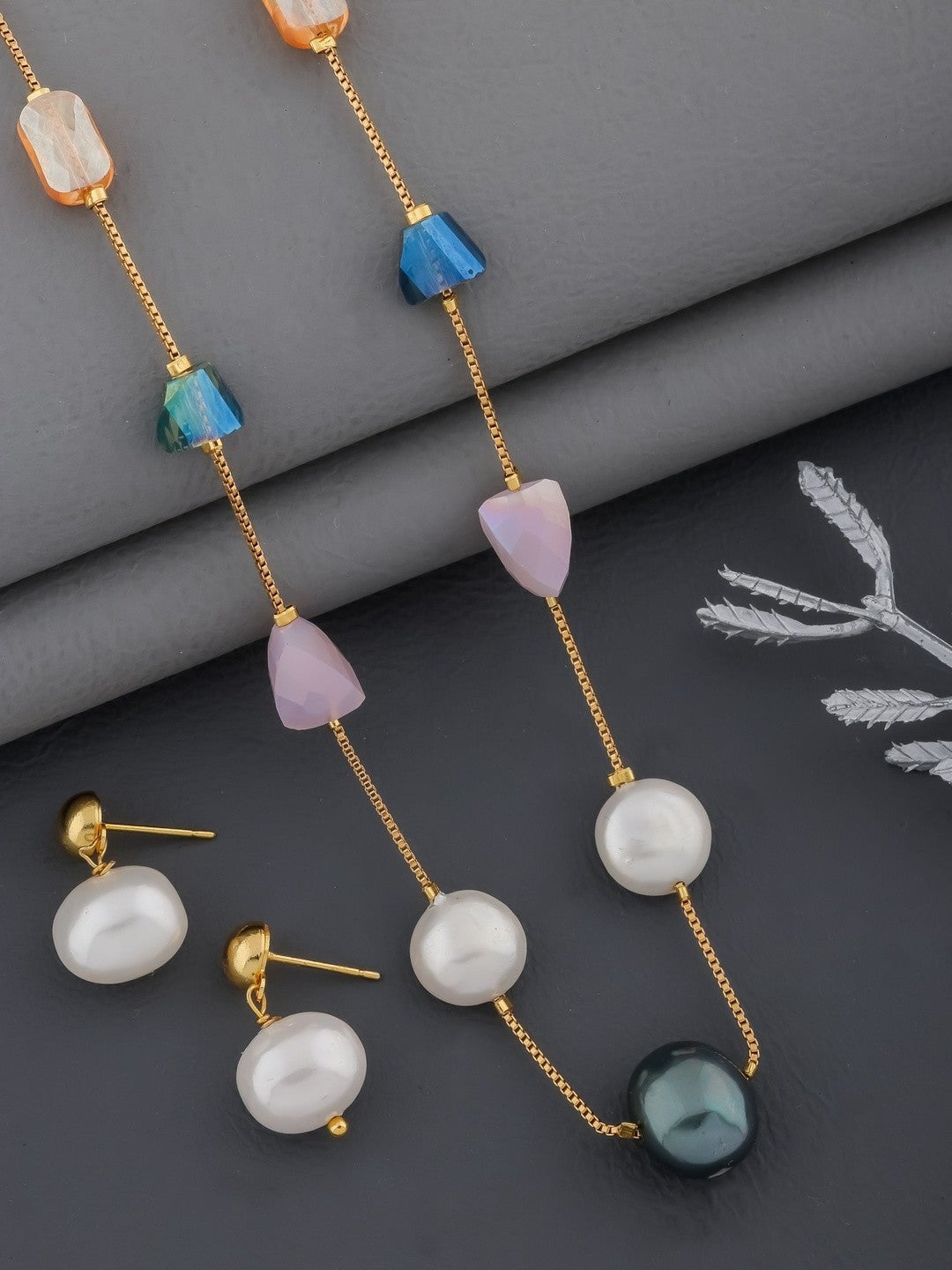 Messing vergulde ketting – sieraden voor de detailhandel – verfraaid met kristallen