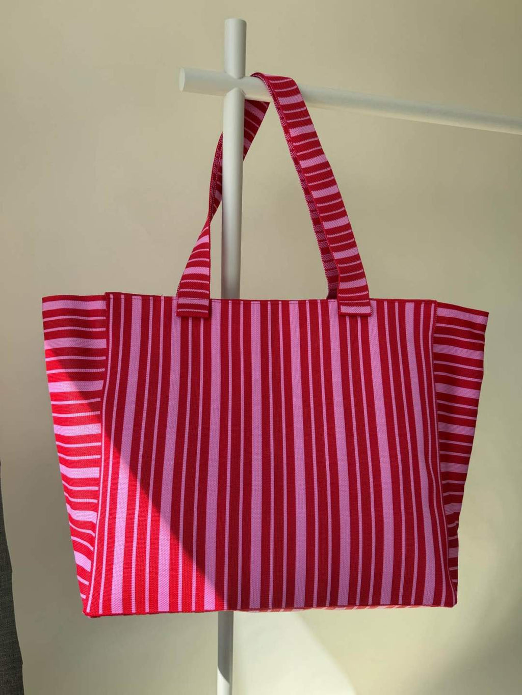Shopper met zonsondergangstreep