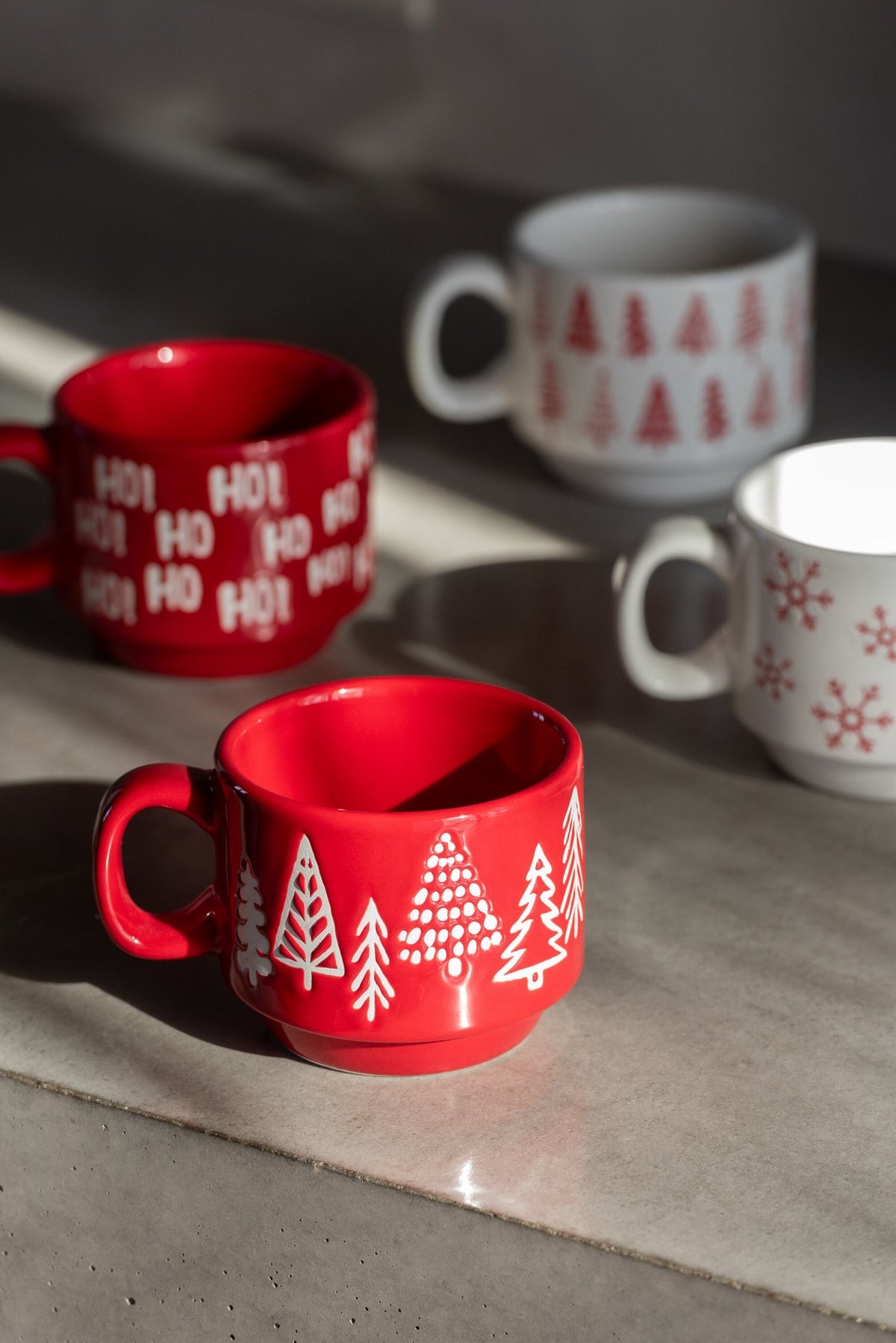 J-Line kop Kerstmis Dolomiet - keramiek - rood/wit - set van 4