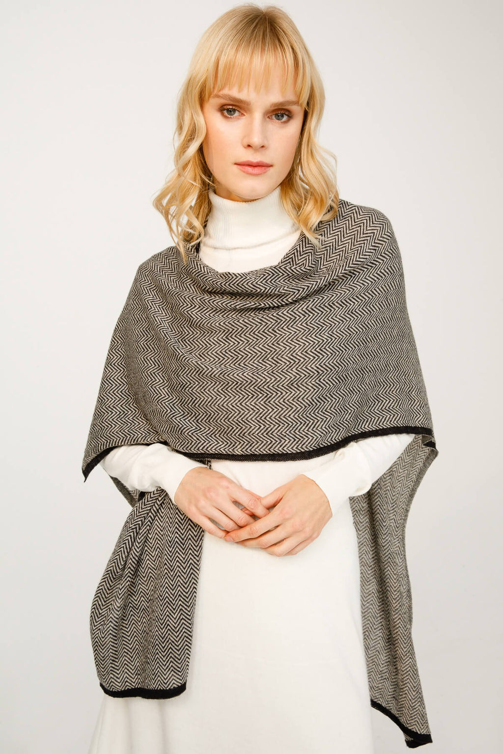 Lydia stal Black-Beige