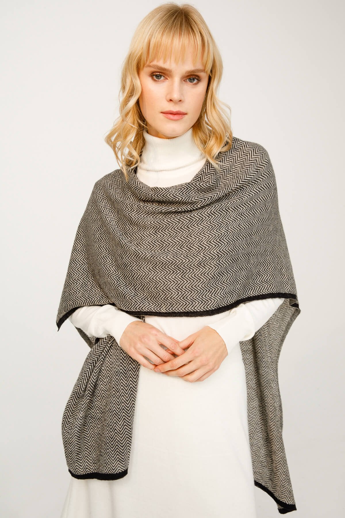 Lydia stal Black-Beige