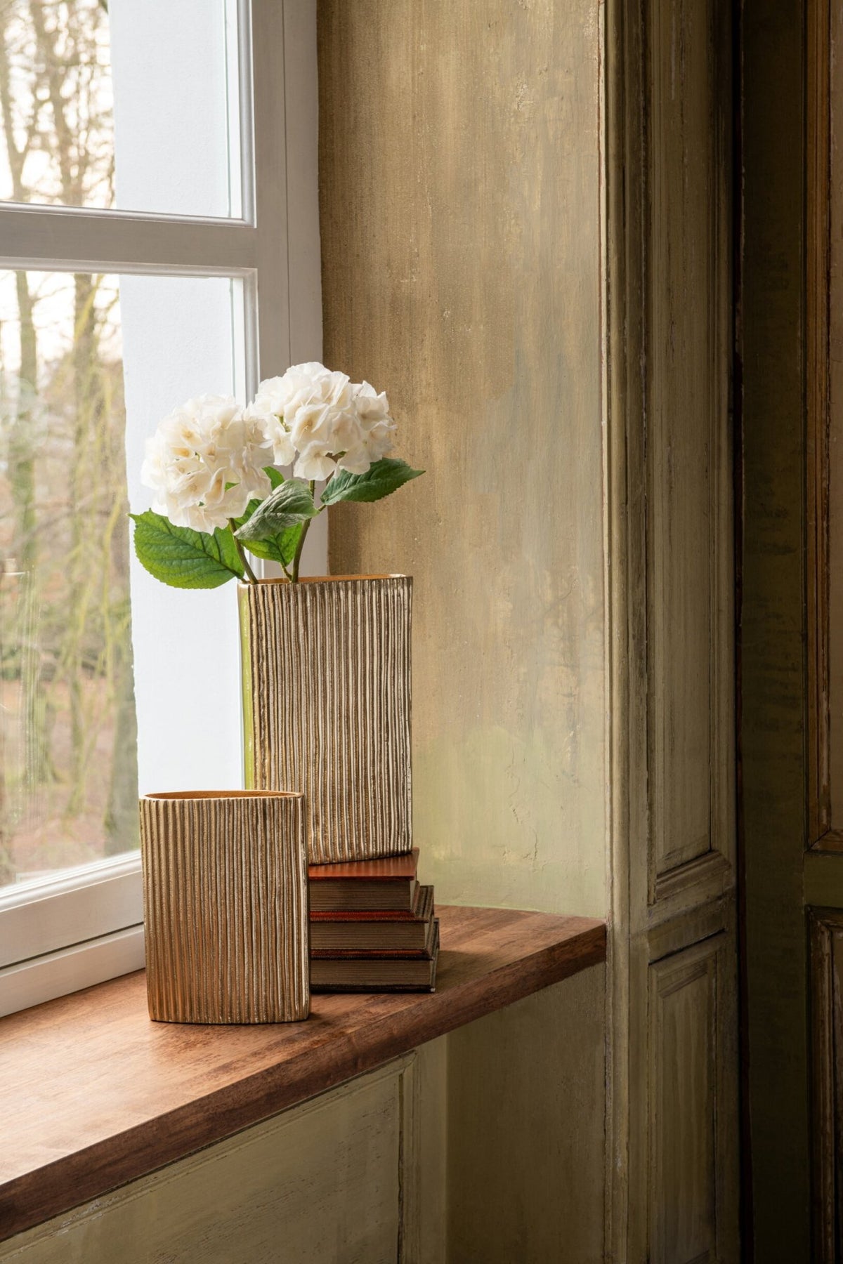 J-Line Geribbelde vaas - aluminium - goud - small