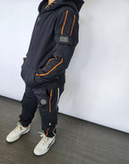 LewyLou NO4 Jogger zwart met oranje streep