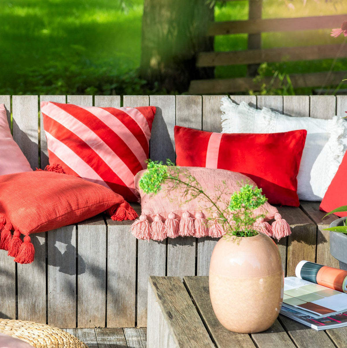 Dutch Decor Pippa - Kussen 30x50 cm - Aurora Rood - Rood